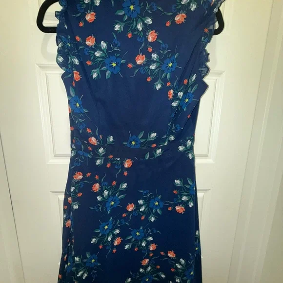 ✨HP✨ Lulus. Porch Swing Navy Blue Floral Print Skater Dress. Size Medium - Picture 6 of 8